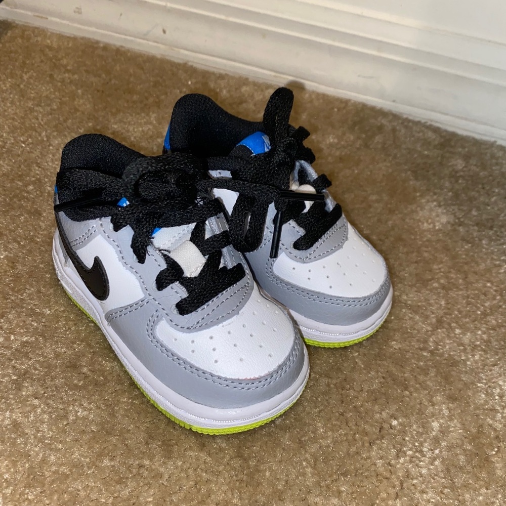 SOLD❌Nike airforce size 4c
